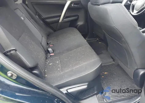 2017 Toyota Rav4 Hybrid Xle z USA, uszkodzony, nr VIN JTMRJREV8HD092136